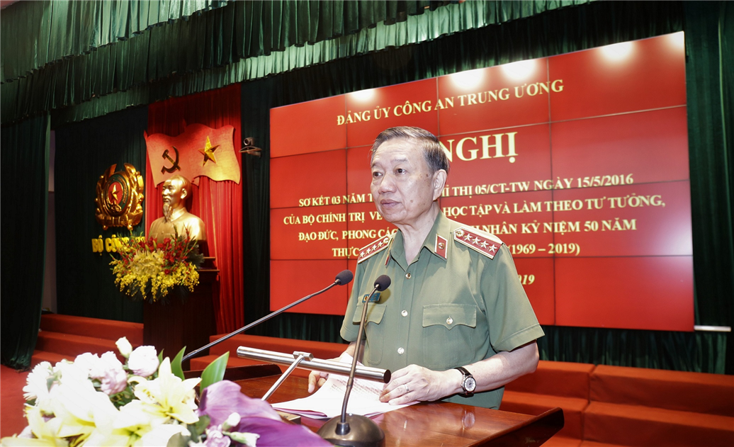 Bộ trưởng Tô Lâm phát biểu tại Hội nghị sơ kết 03 năm thực hiện Chỉ thị số 05-CT/TW ngày 15-5-2016 của Bộ Chính trị về 