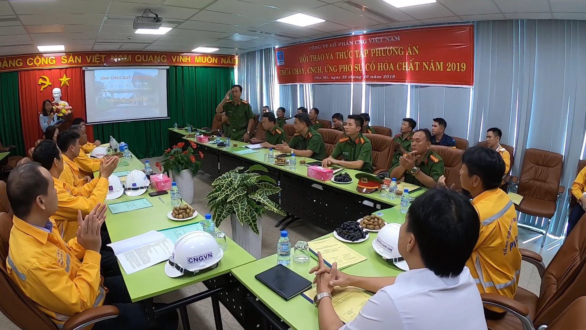 Phòng Cảnh sát PCCC&CNCH – Công an tỉnh phối hợp với Công ty CP CNG Việt Nam xây dựng kế hoạch Thực tập phương án chữa cháy và CNCH tại nhà máy CNG Phú Mỹ